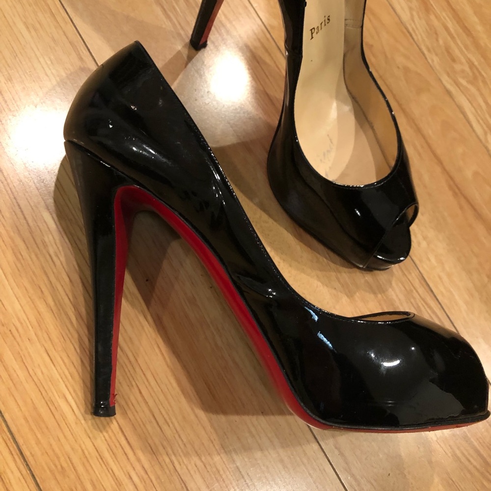 Christian Louboutin shoes - Picture 4 of 7